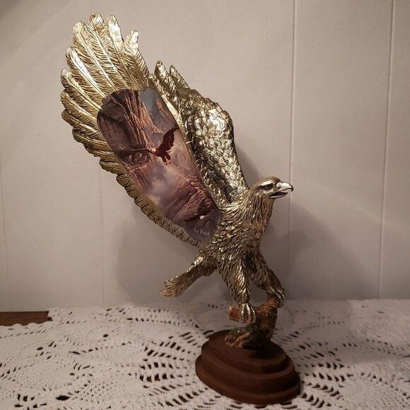 Bradford Exchange "Silent Force" from On Eagle's Wings Collection Eagle Statue - Picture 1 of 9